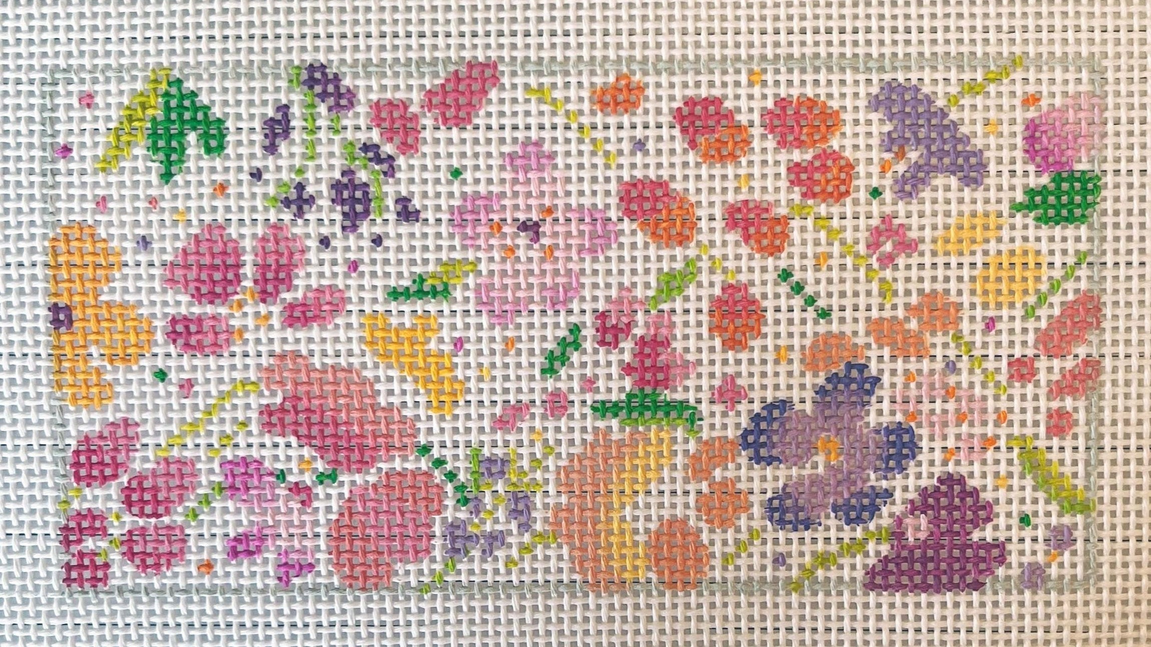 23-302 - Peppy Floral Insert