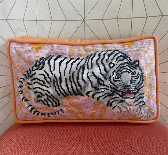 CL027 - White Tiger Clutch