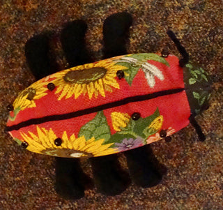 7371 - 3D Ladybug - Floral - "Dee-Dee"