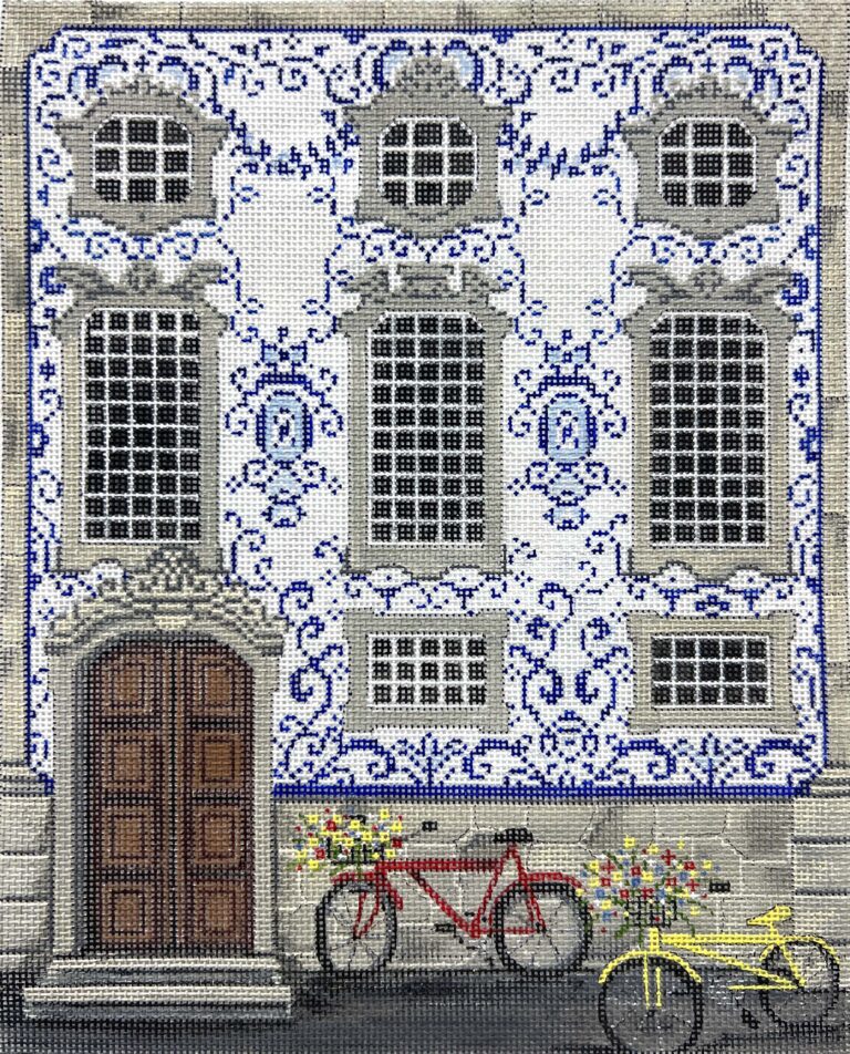 AP 4710 - Portuguese Facade w/ Bikes