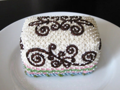 HO189 - French Curl Dessert