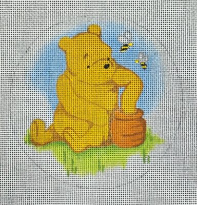 HO2424 - Pooh and Honey 5" Round Ornament