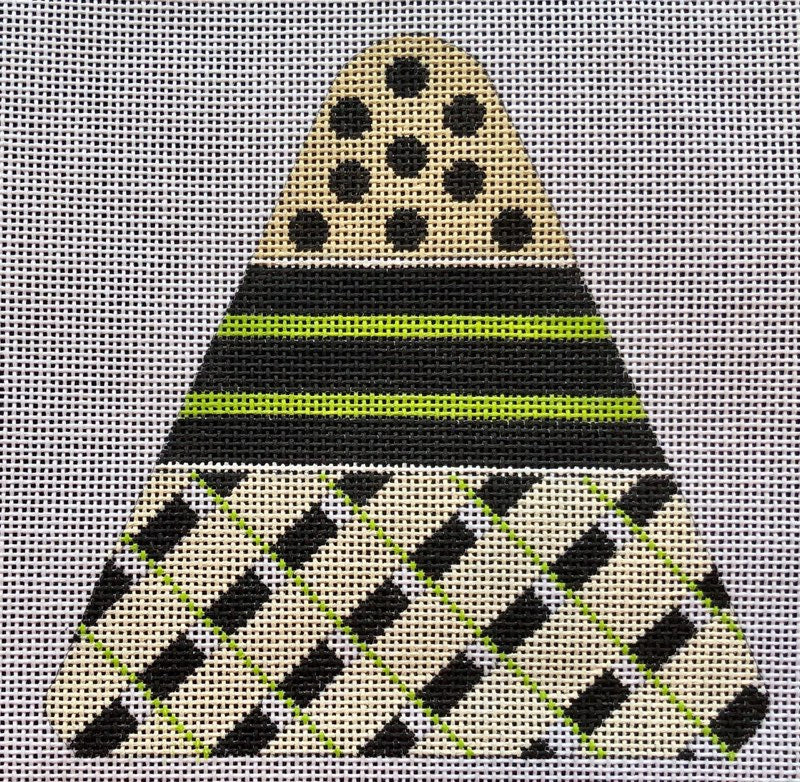 HW129A-BW - Candy Corn - Plaid - Black & White