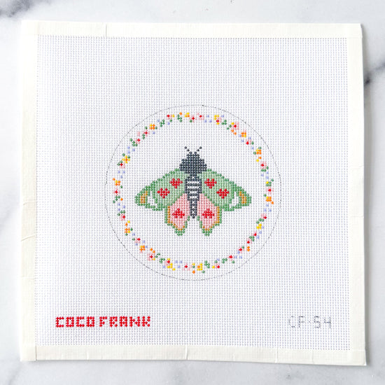 CF54 - Love Bug Moth Round