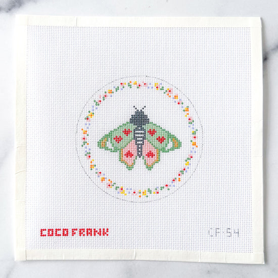 CF54 - Love Bug Moth Round