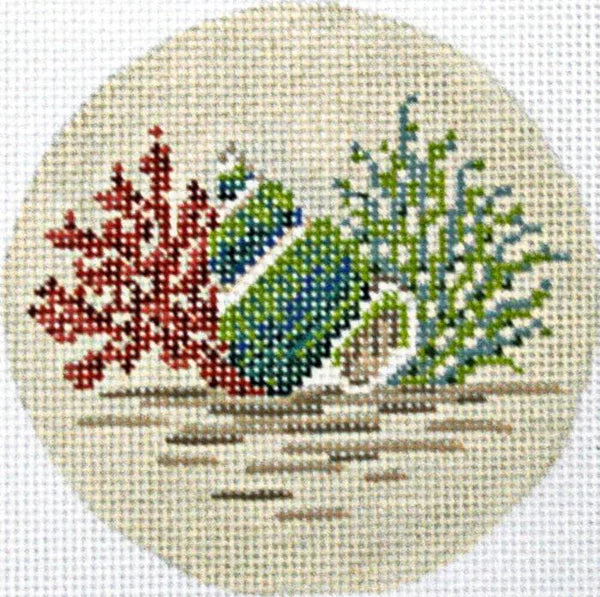 KCN940 - Hermit Crab and Coral Round