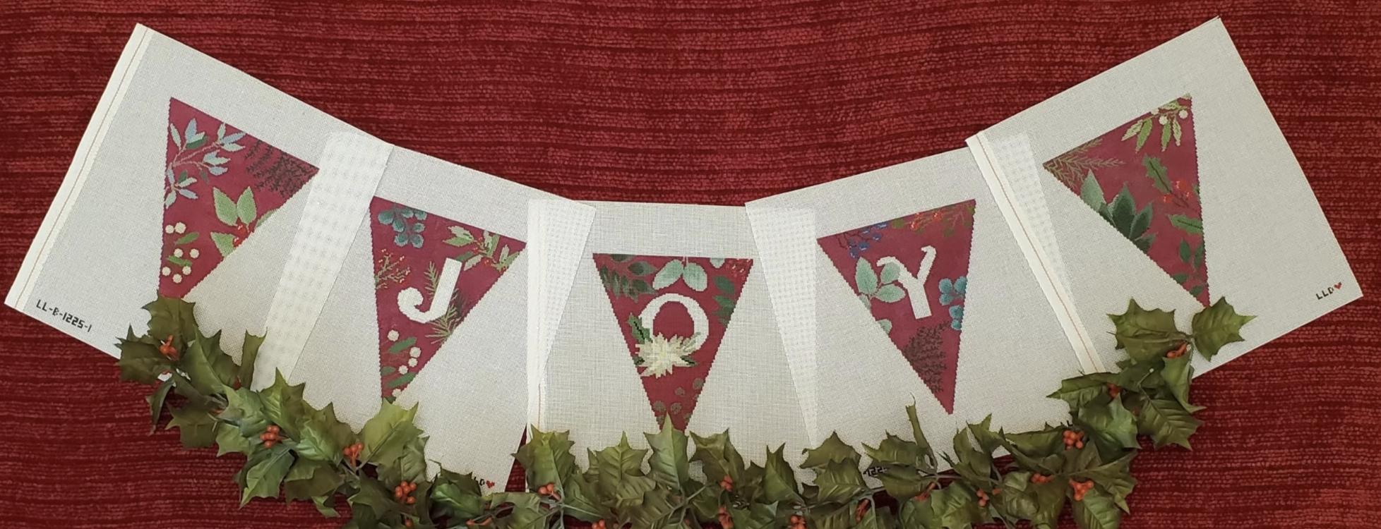 LL-BUN-1224A - Botanical JOY Garland - Red (5 canvases)