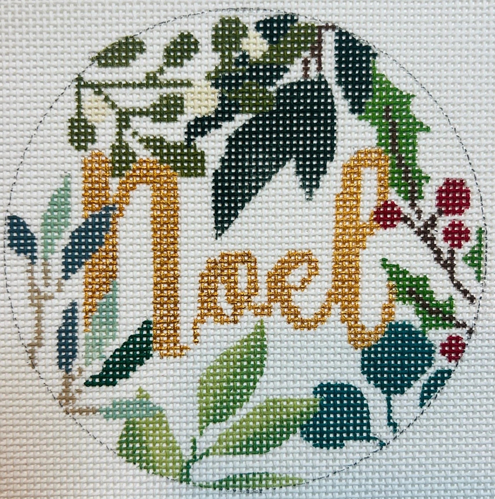 LL-ORN-26W - Botanical Noel Ornament - White/Gold