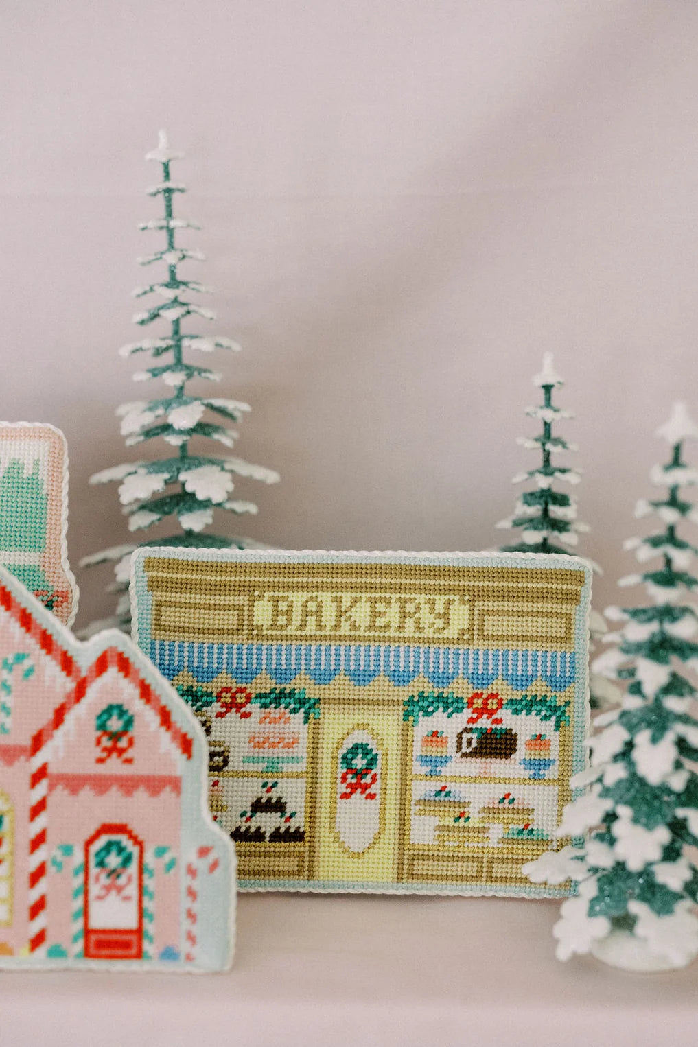 LP72 - Christmas Village Bakery