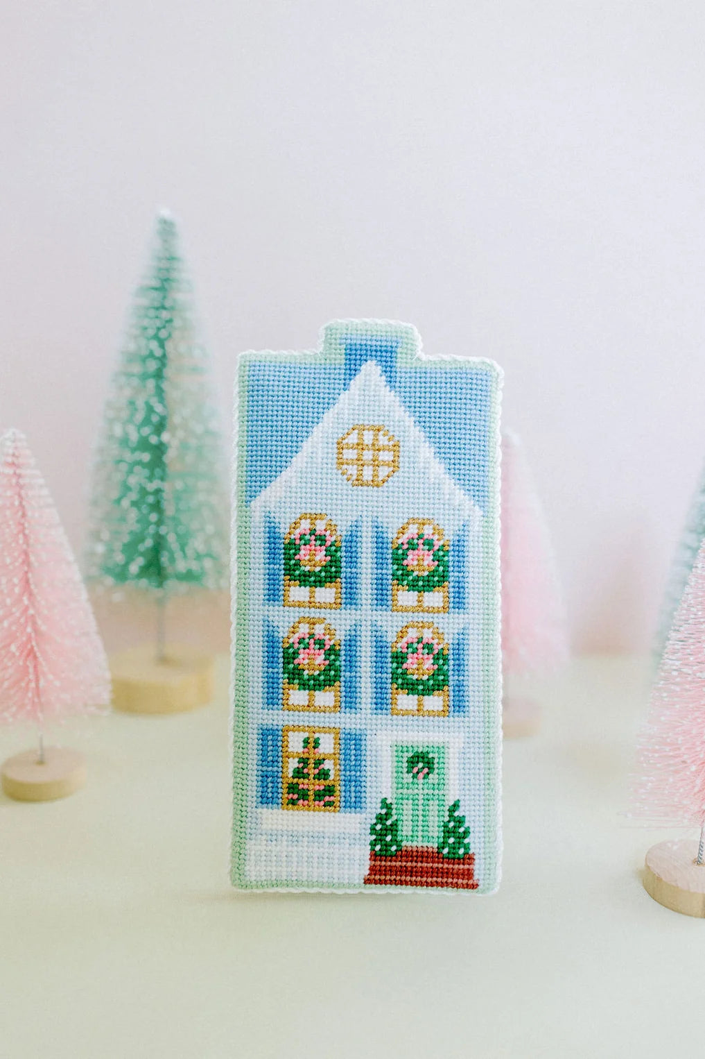 LP44 - Christmas Village Blue Row House