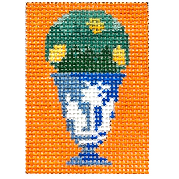 PM06 - Wedgewood Urn