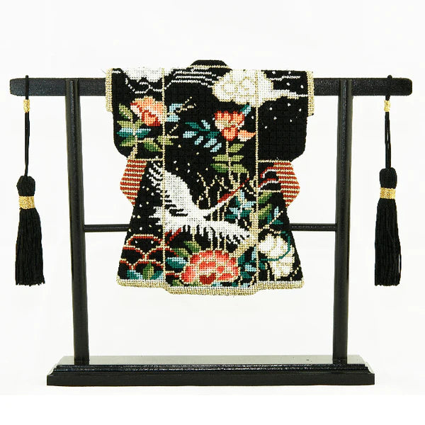 ST04 - Medium Kimono Stand