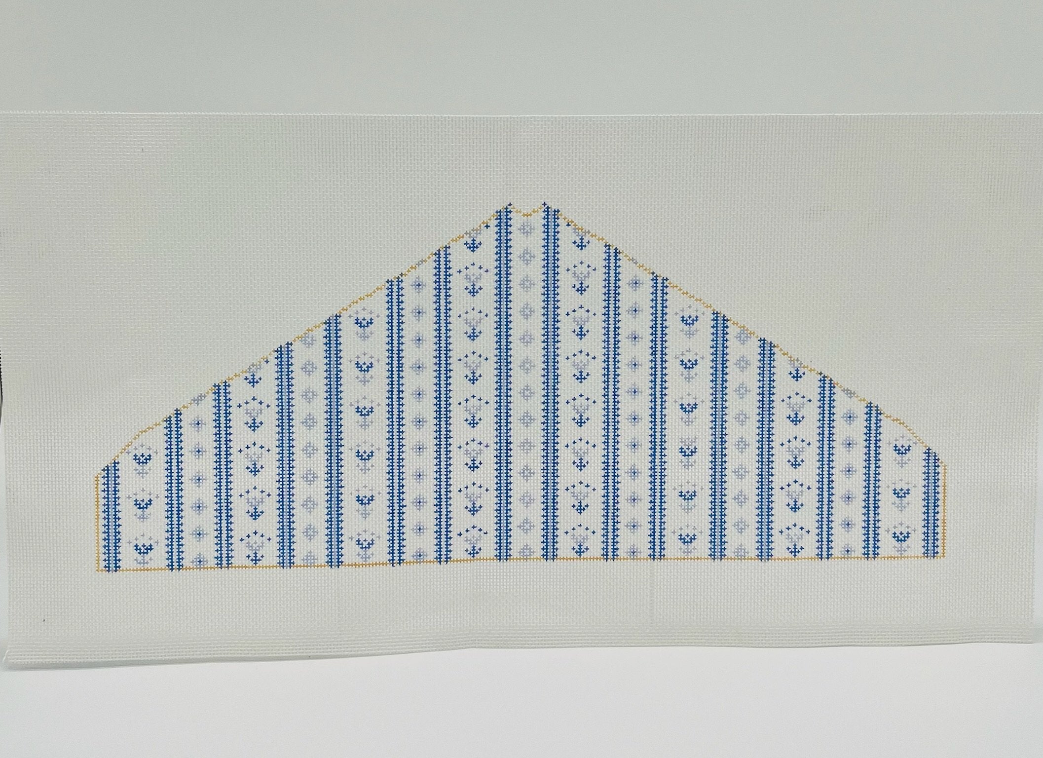 STL02 - Blue Provence Hanger