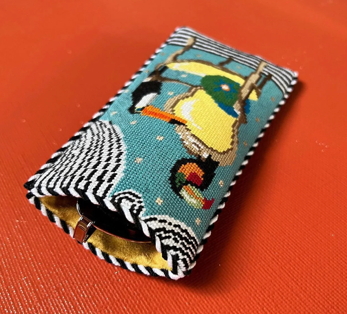 EY141 - Toucan on Chair