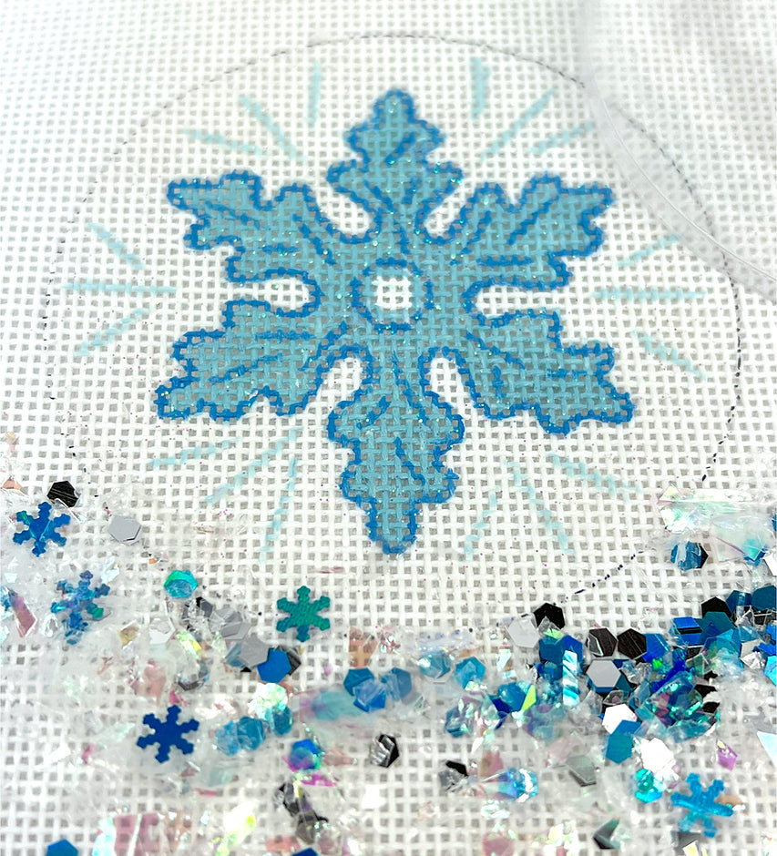 XMD-01 - Clear Dome and Confetti - LIght Blue Snowflake