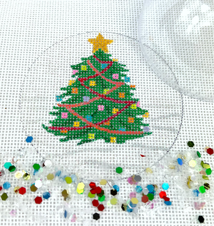 XMD-15 - Clear Dome and Confetti - Christmas Trees with Star and Decorations