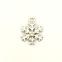 714 - Snowflake Charm with Center Pearl