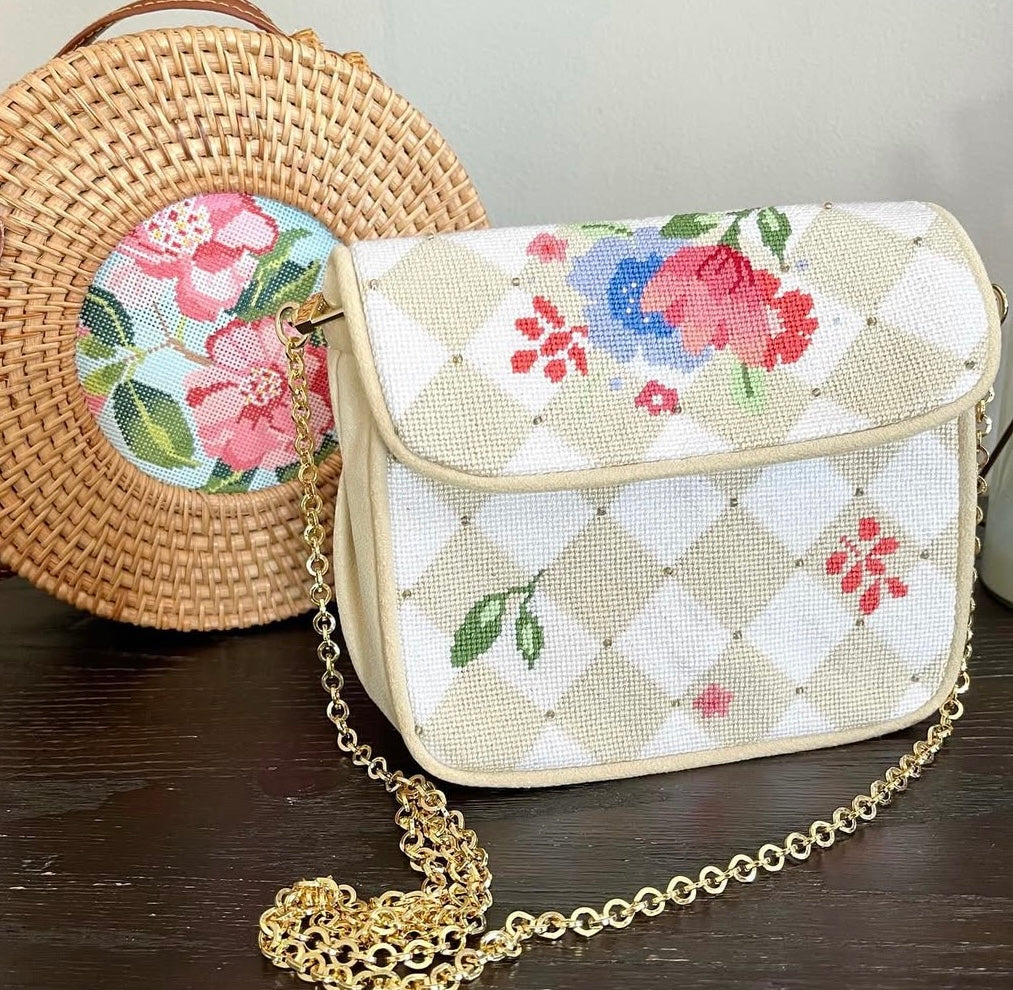 23-283 - Beige Diamond Purse (2 pieces)