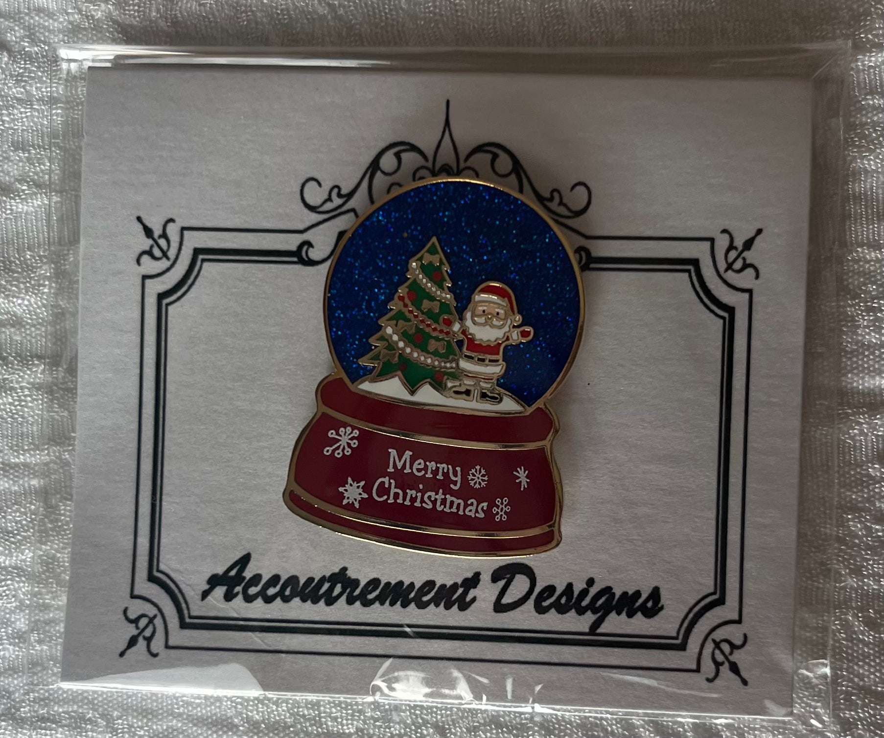 Santa Snow Globe Needle Minder