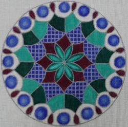 R566 - Kaleidoscope - White, Maroon, Dark Green