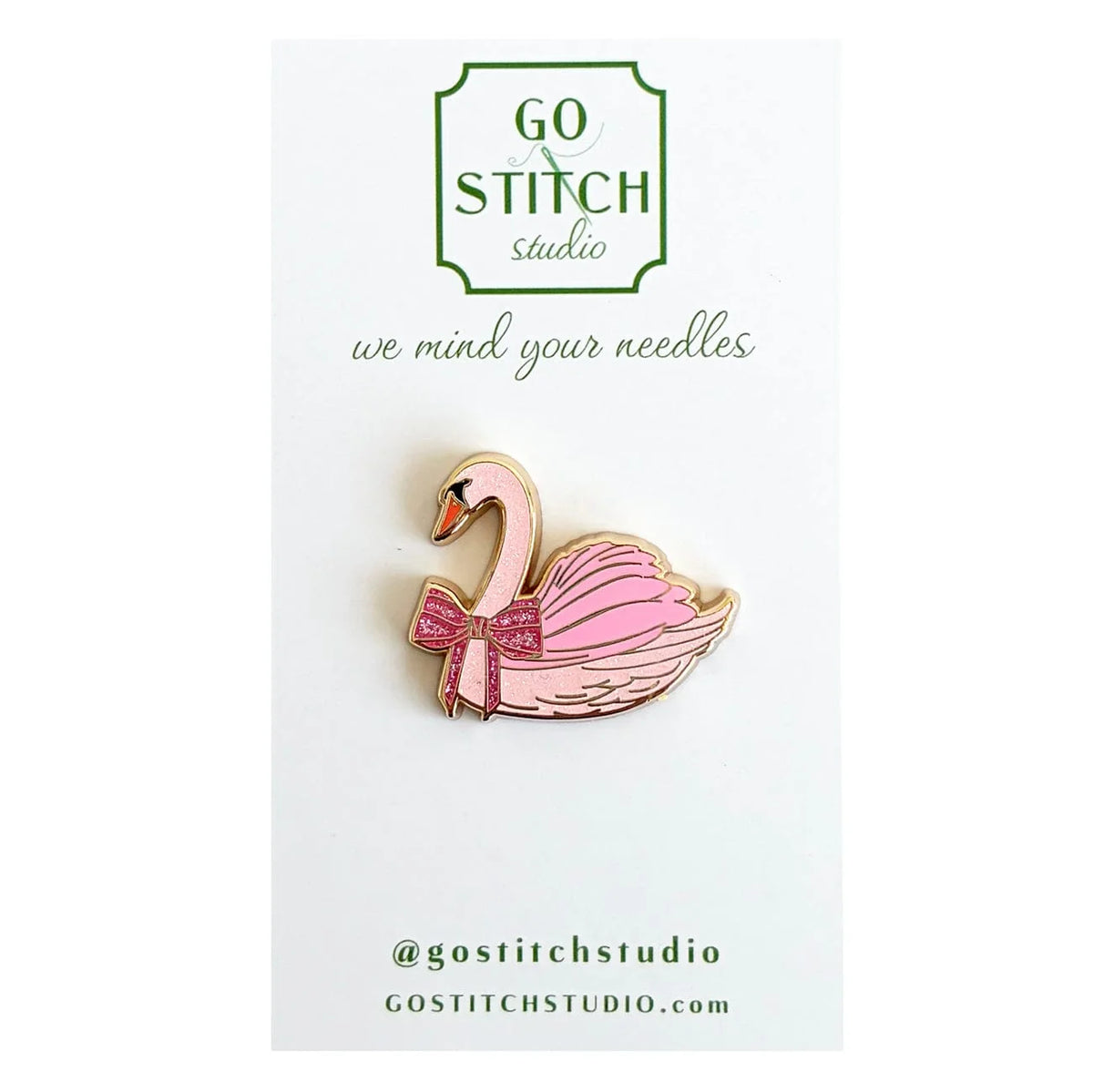 Glitter Swan with Bow Needle Minder