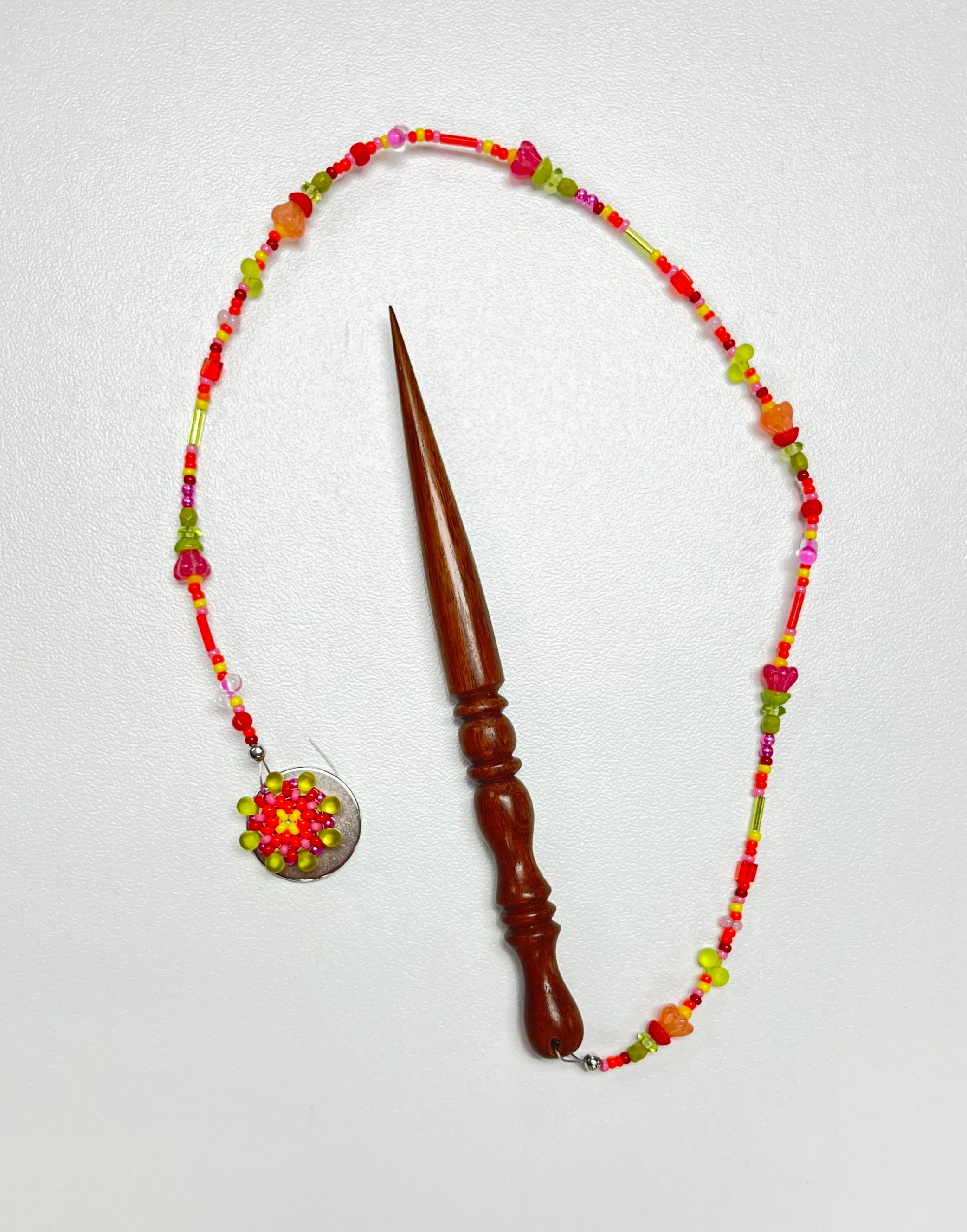 Merry L Beaded Wooden Laying Tool with Needle Minder (additional color ways)