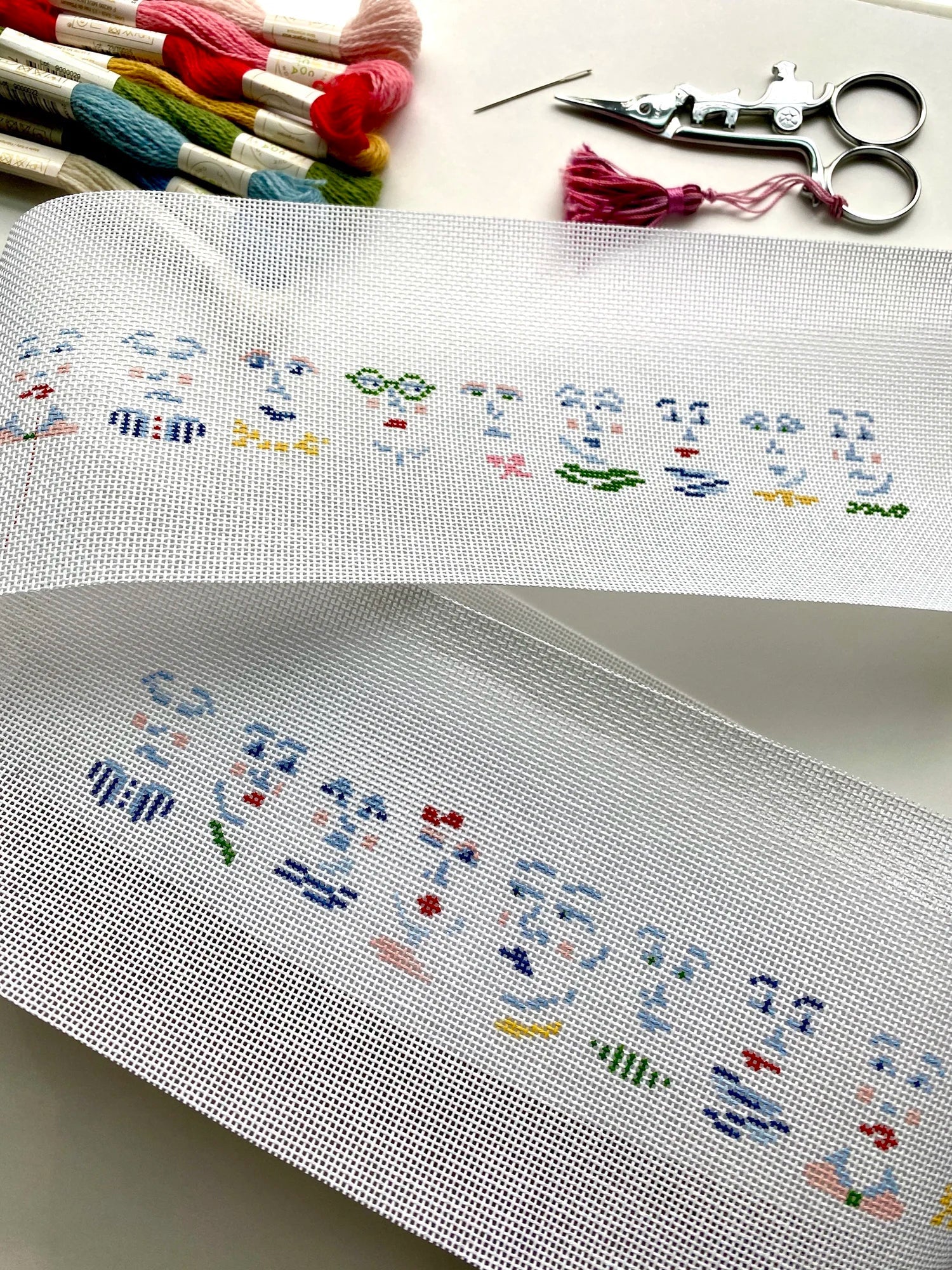 20P - Petite Faces Belt