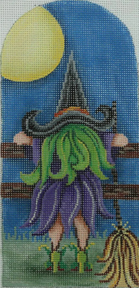 22251 - Single Witch Watching Moon with Black Hat