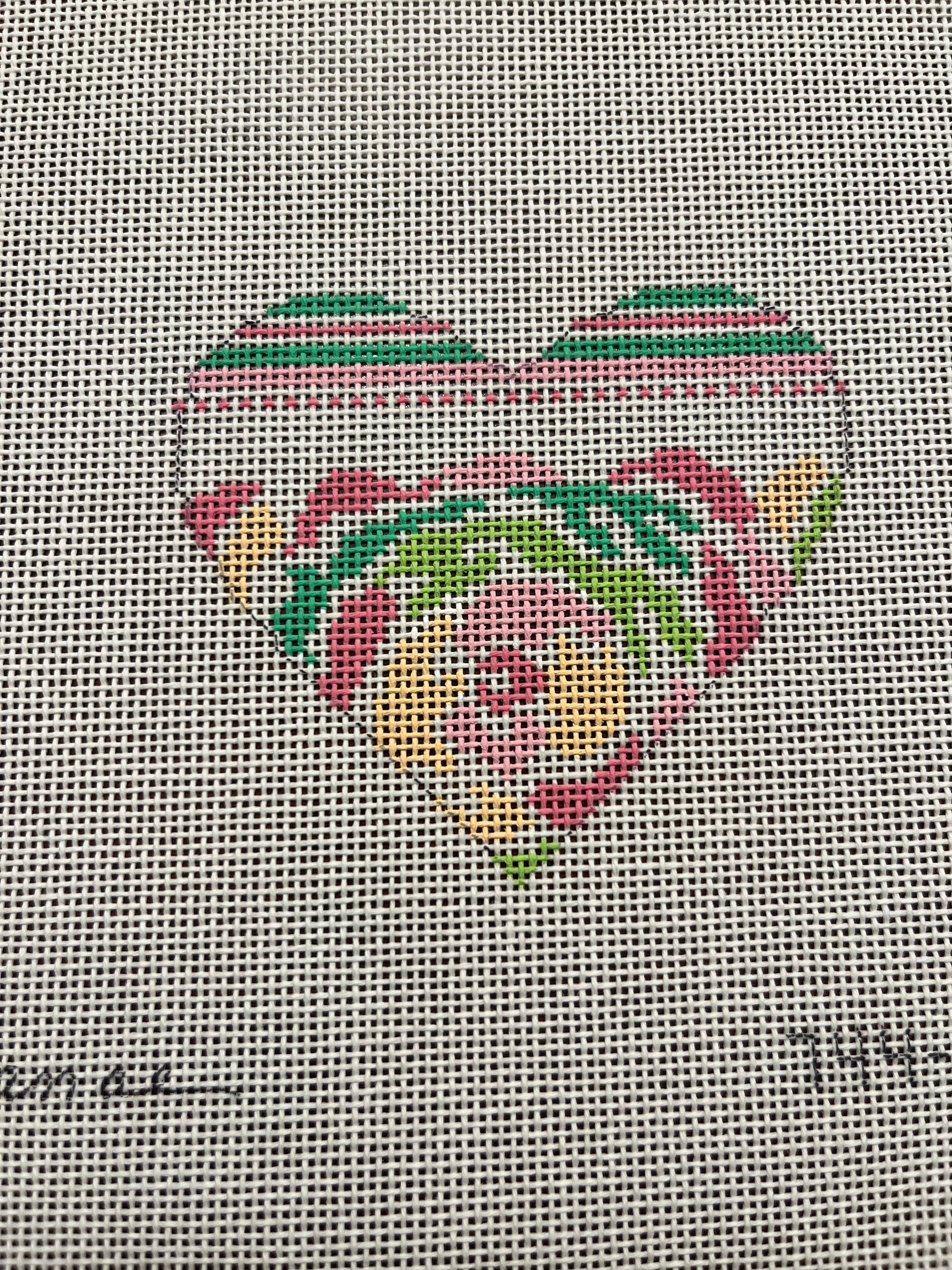 744HS - Floral Heart Pink