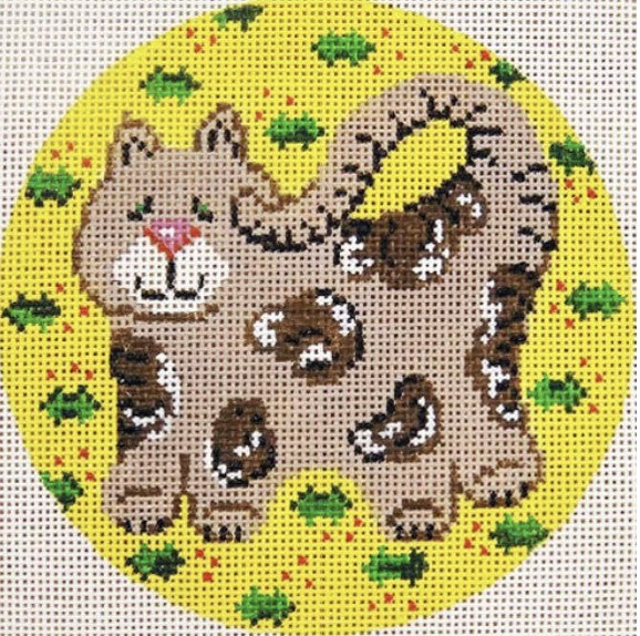 6472 - Brown Tabby on Yellow