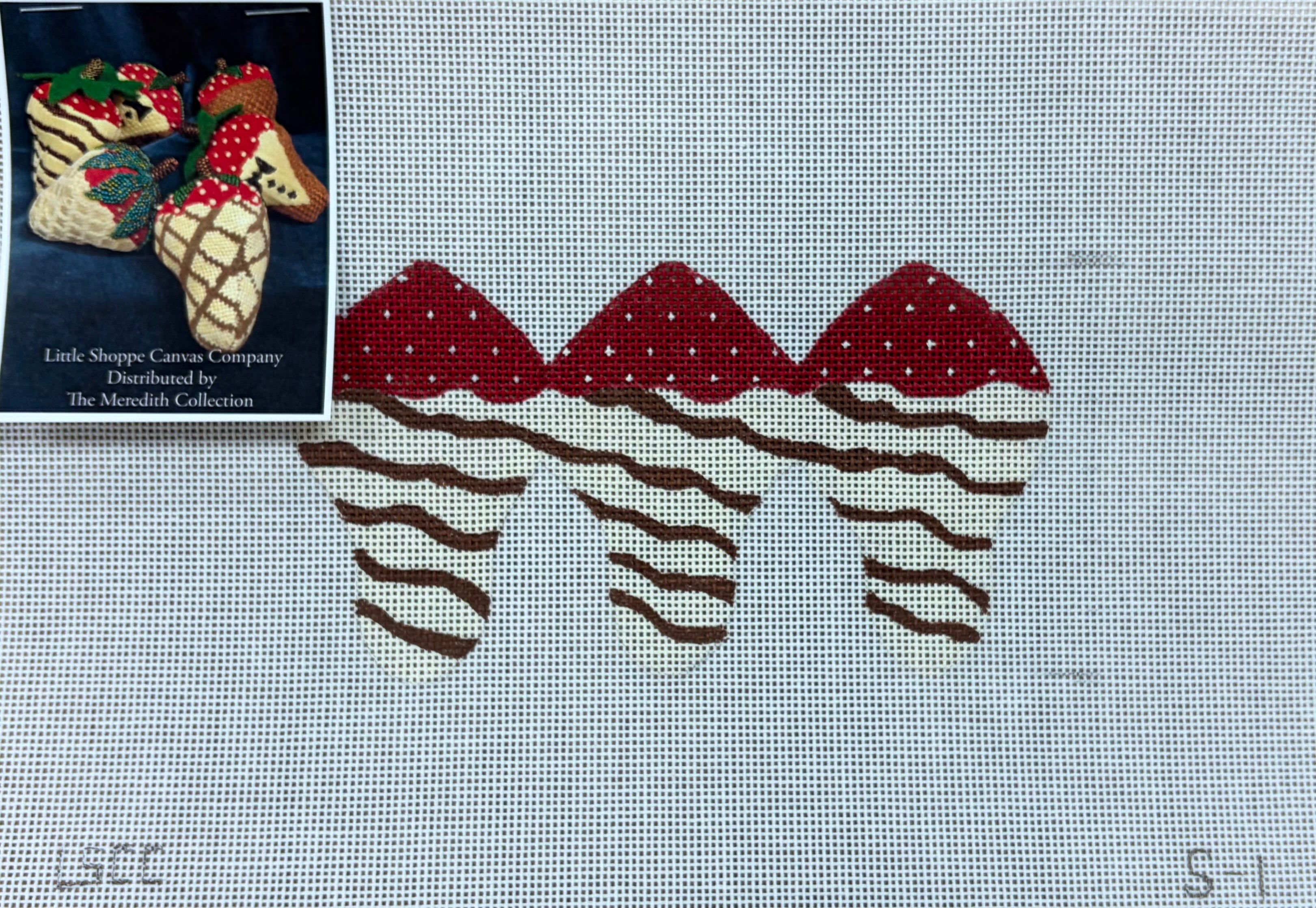 LS-S-2 - White Chocolate Covered Strawberry Chocolate Stripe 3D