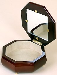 Octagon Box with 4” Round Design