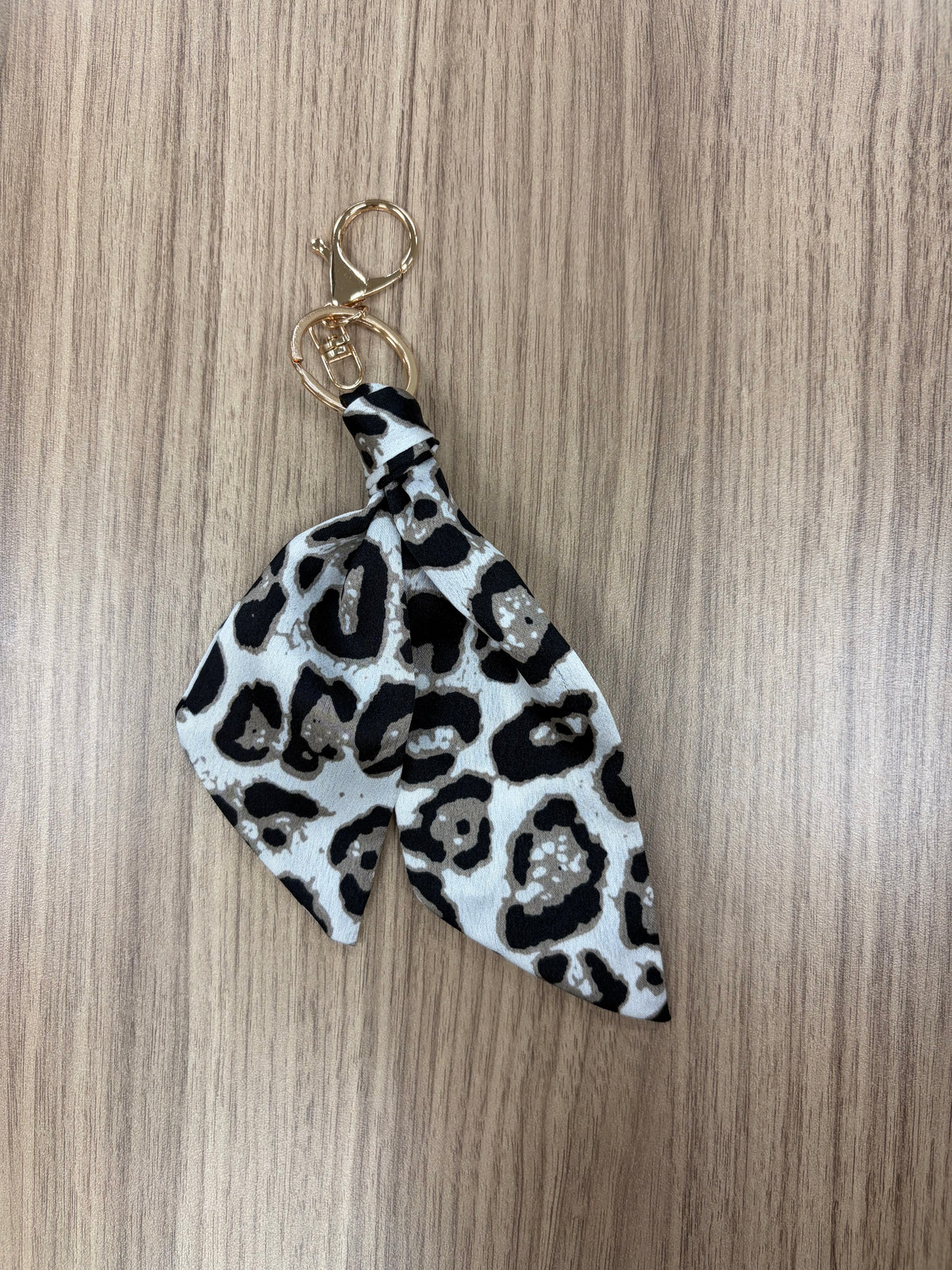 Charming Beads Ribbon Fob
