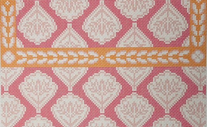 AF138SP - Pink Medallion Clutch