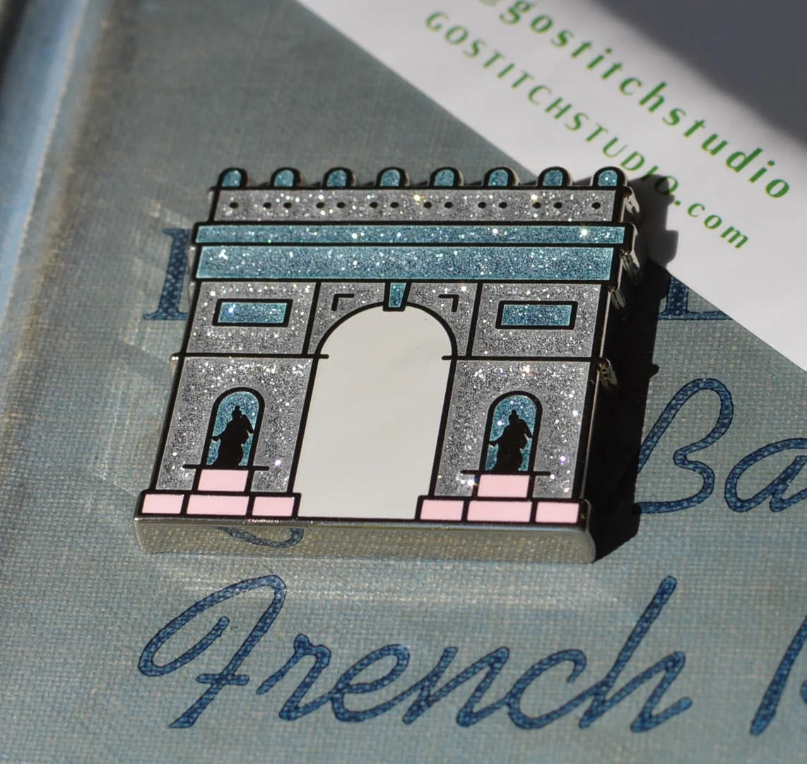 Arc de Triomphe Needle Minder