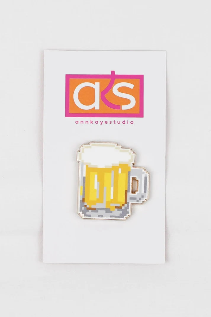 NM37 - Tiny Beer Mug Needleminder