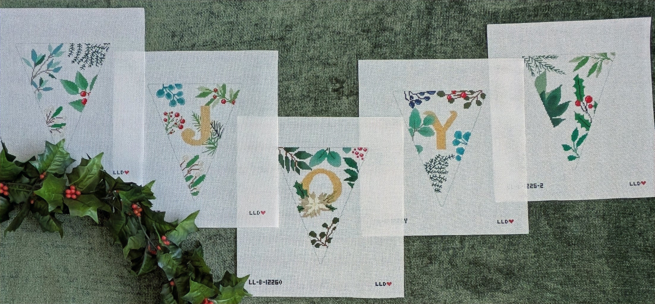 LL-BUN-1226J -  Botanical JOY Garland - White/Gold (5 canvases)