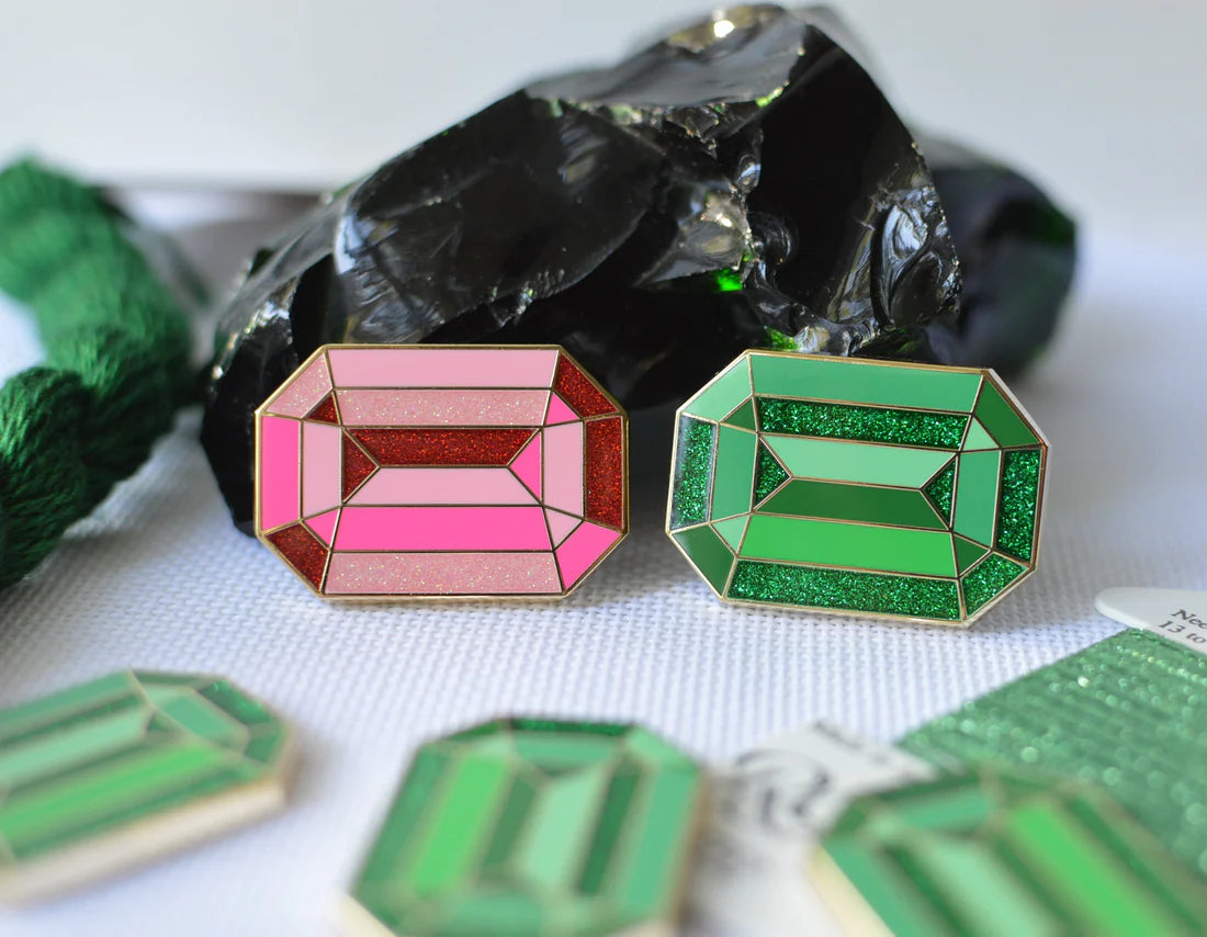 Pink Diamond Needle Minder