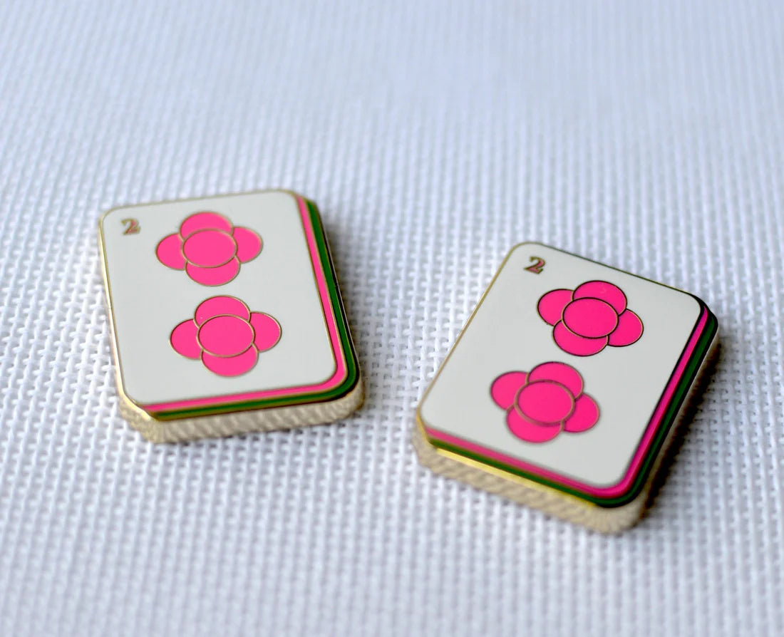 Two Dot Hot Pink Mahjong Tile Needle Minder
