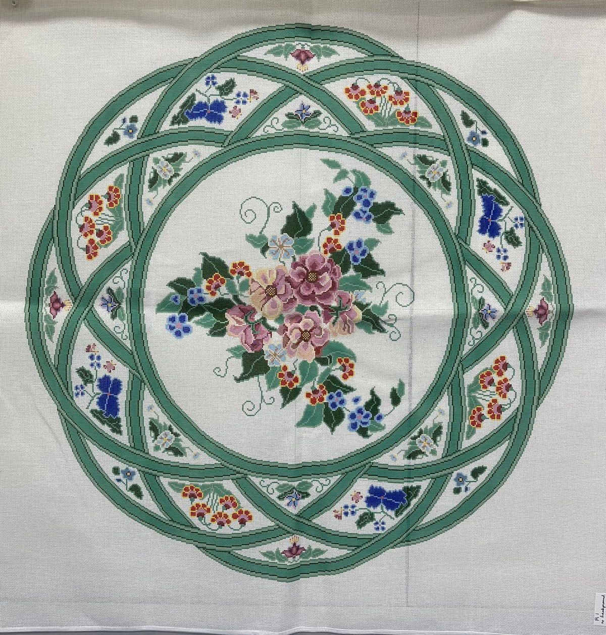 R 1 - Flower Go Round Rug without background color