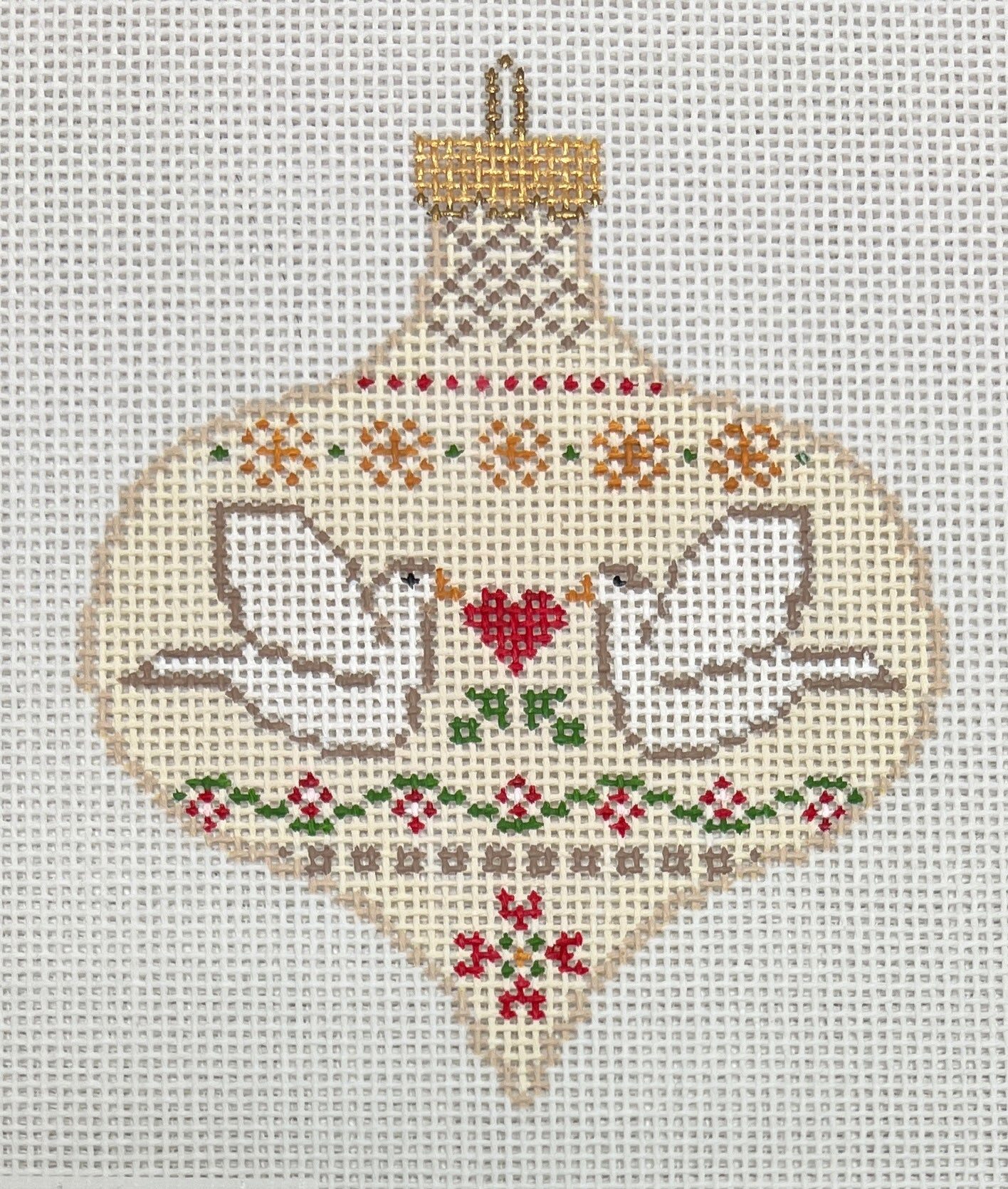 PP589AD - Teardrop Ornament: Love Doves