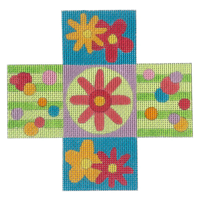 F102D - Petit Four - Fondant Flower