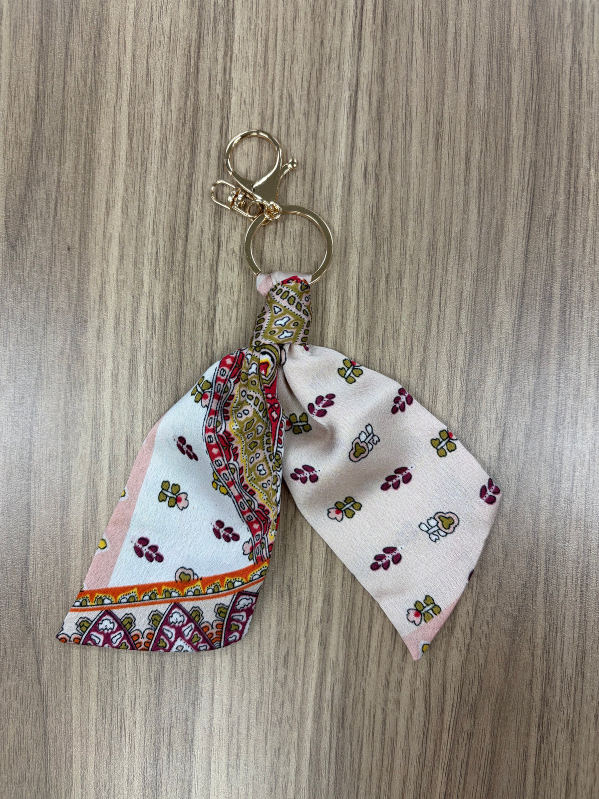Charming Beads Ribbon Fob