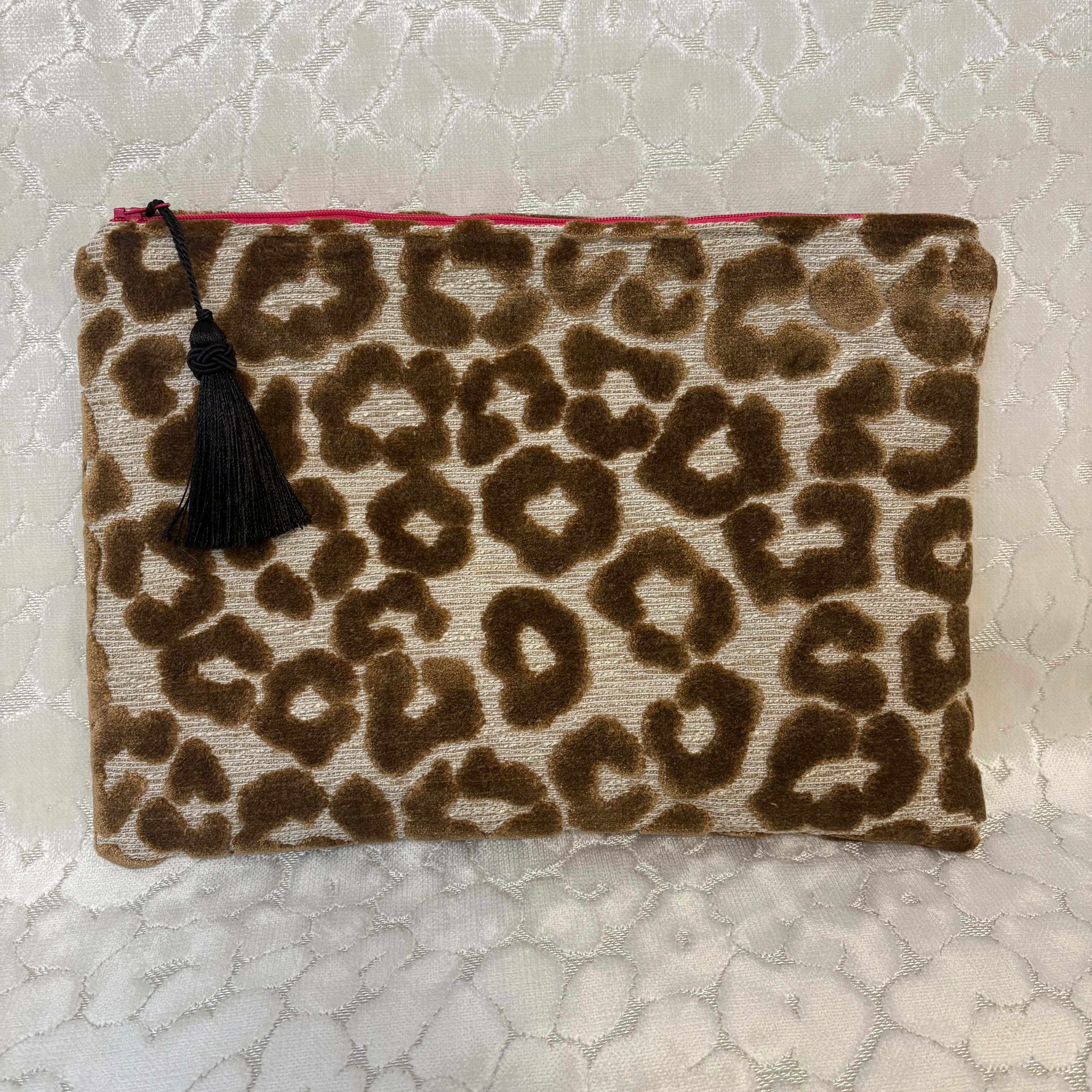 Anna Clutch Leopard - Colors of Praise