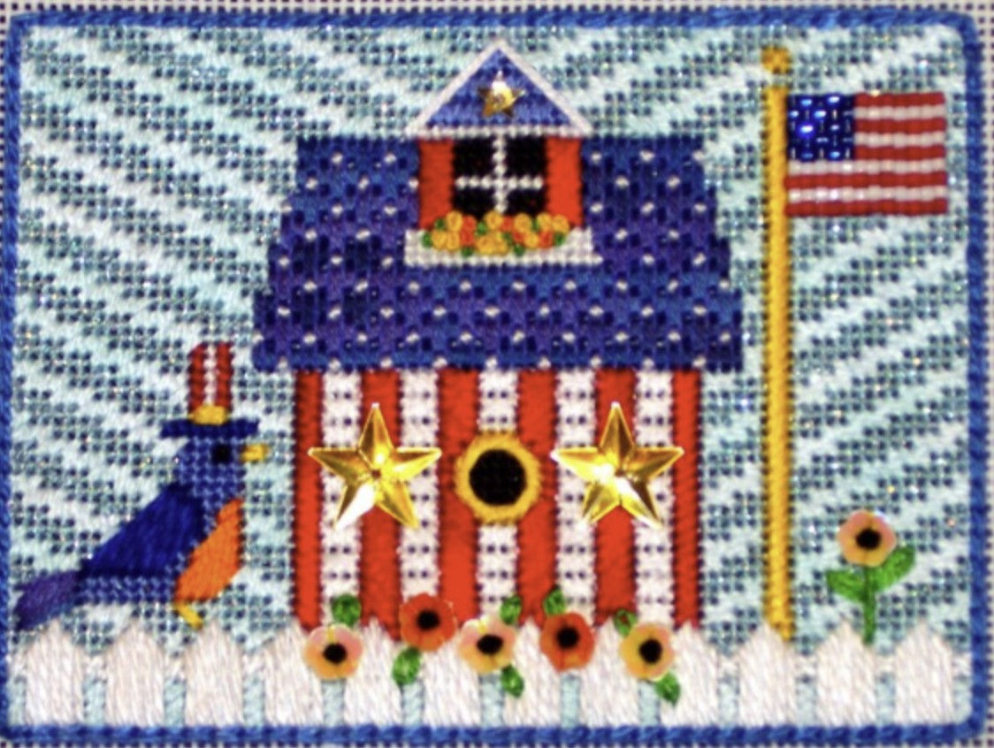 HO201 - July 4th Birdhouse Cracker