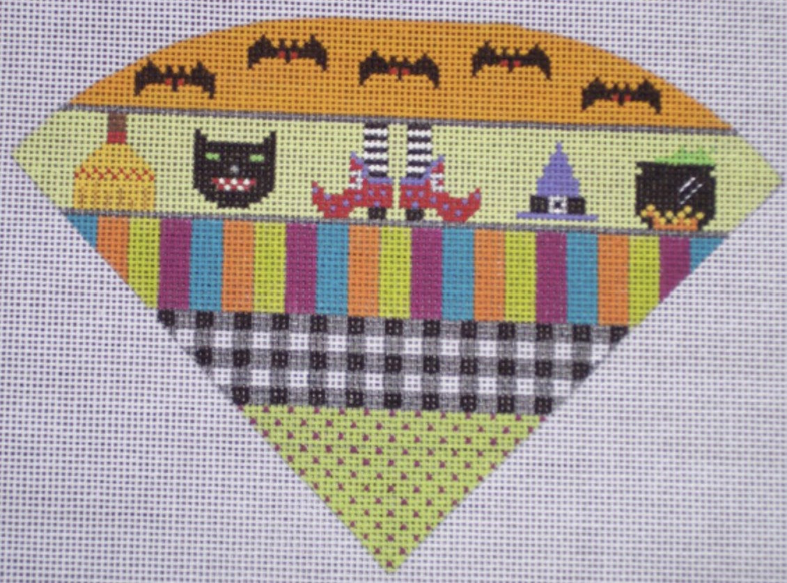HW106A - Witch's Accessories Cone