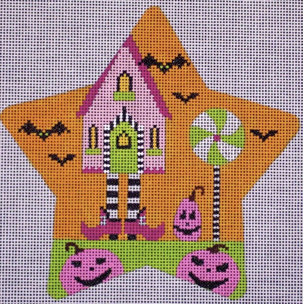 HW137D - Spooky Star - Bat House