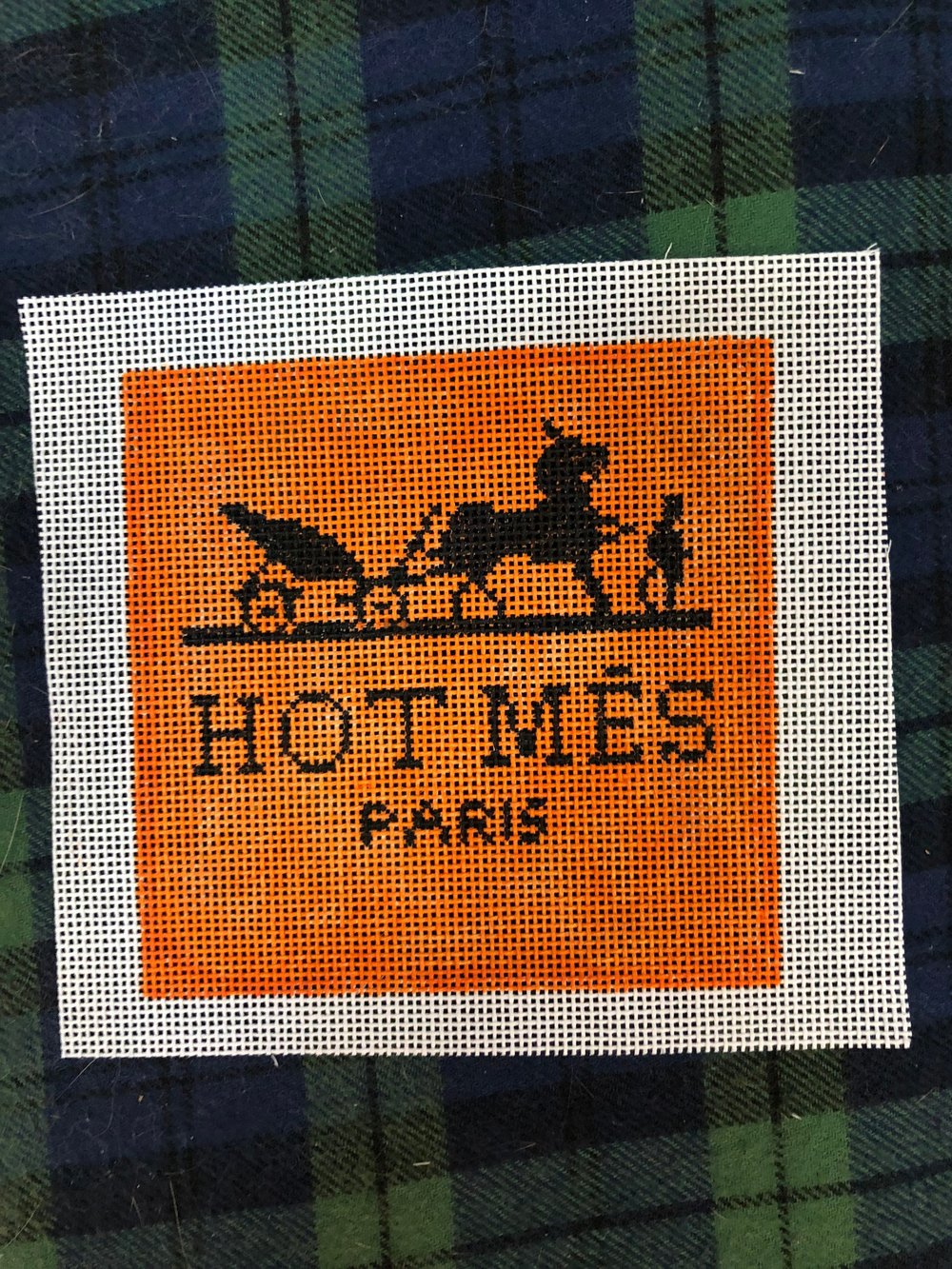 Hot Mes Square