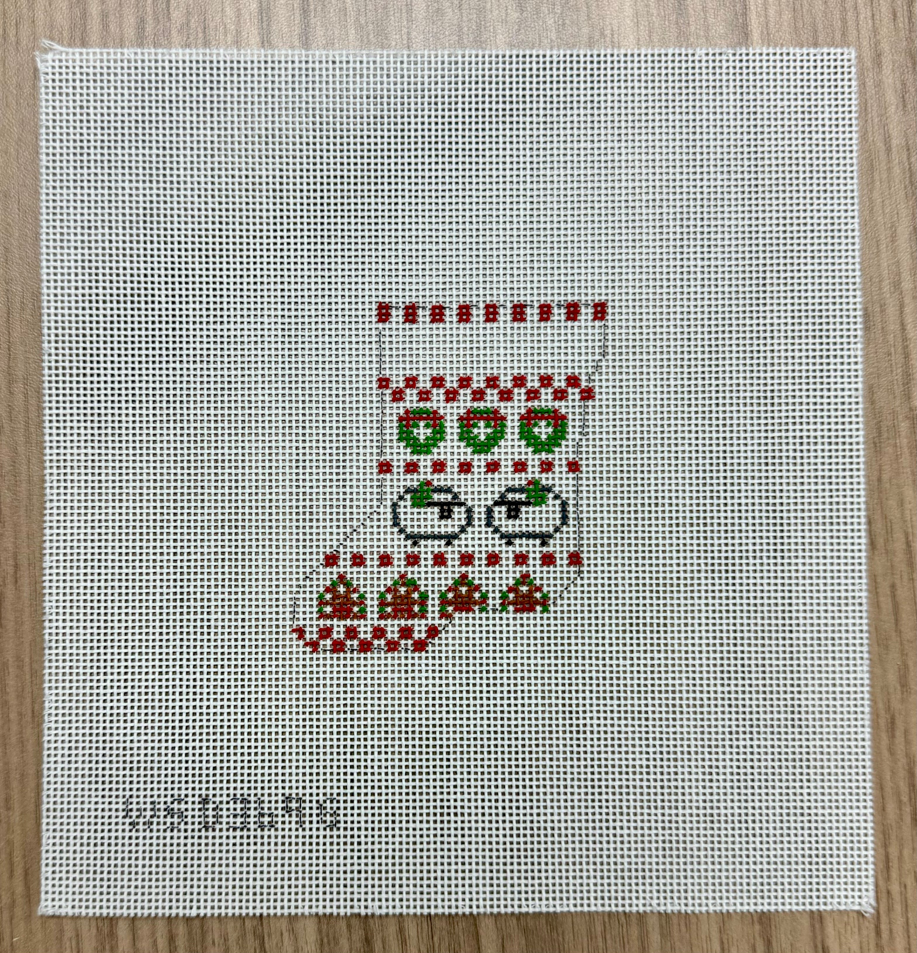 WS369G - Wreath and Gingerbread House Mini Sock