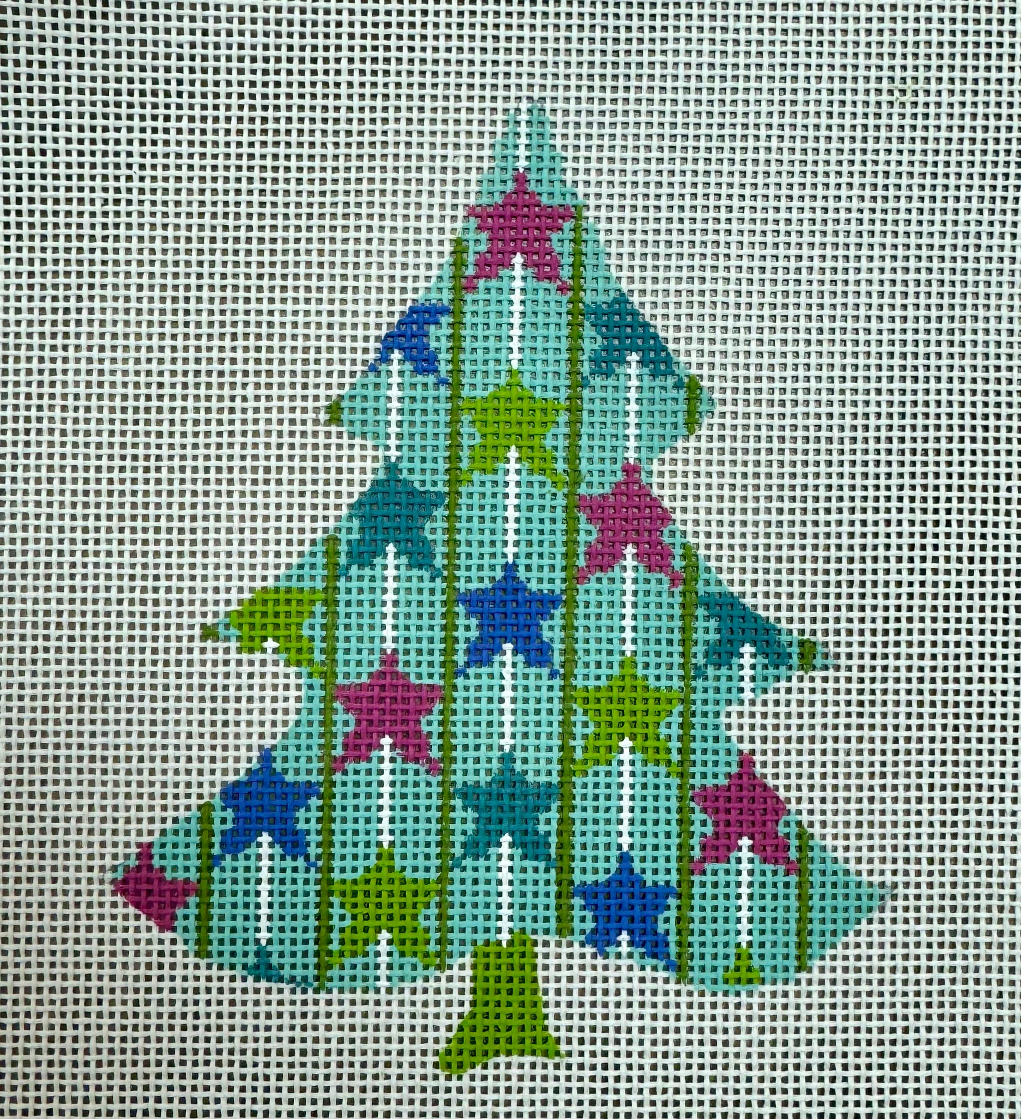 KCNT007-18 Twirly Wirly Stars Tree and Stitch Guide